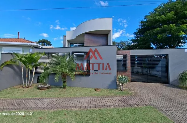 CASA DE ALTO PADRÃO COM PISCINA NO BAIRRO LA SALLE