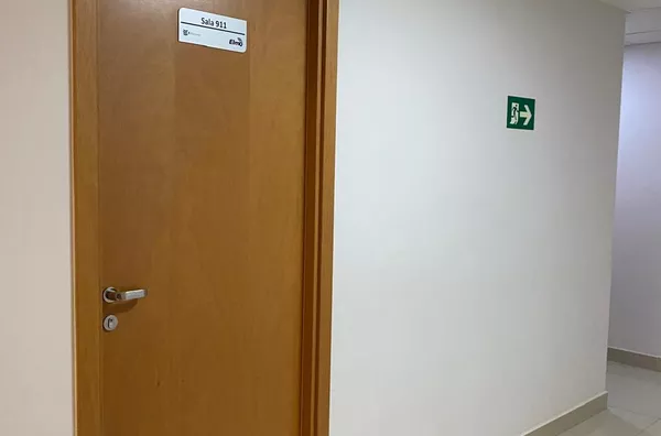 Sala - Avenida Pau Brasil - Foto 5