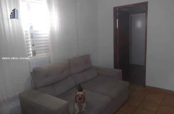 Casa para Venda em Ouro Fino / MG no bairro ALTO