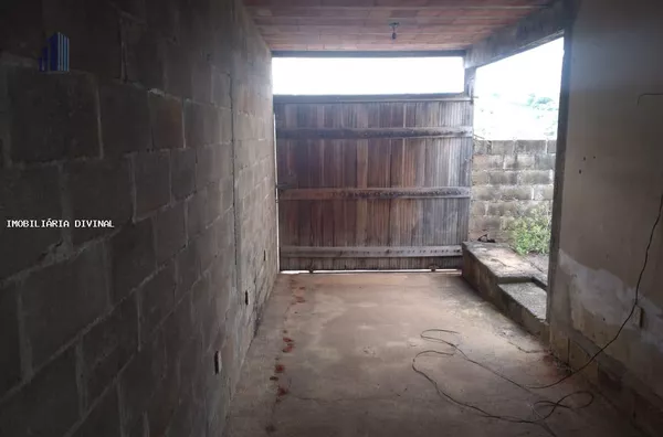 Casa para Venda em Ouro Fino / MG no bairro BNH NOVO