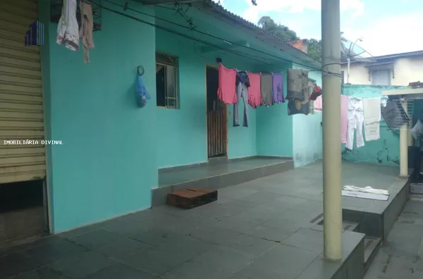 Casa para Venda em Ouro Fino / MG no bairro CENTRO