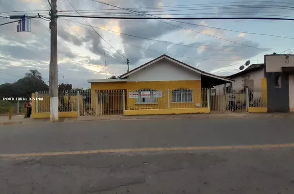 Casa para Venda em Ouro Fino / MG no bairro CENTRO