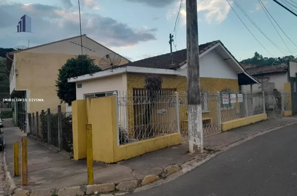 Casa para Venda em Ouro Fino / MG no bairro CENTRO