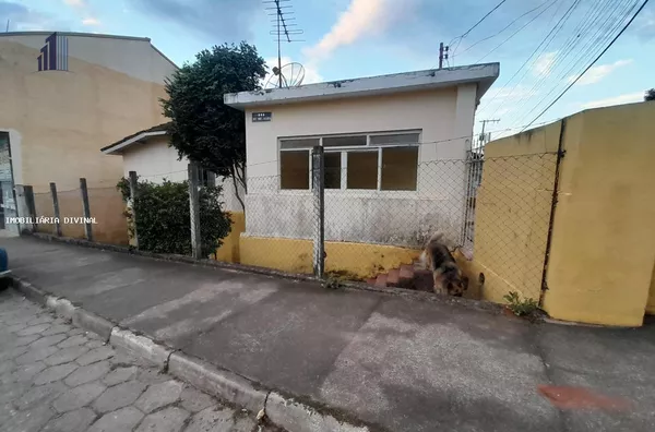 Casa para Venda em Ouro Fino / MG no bairro CENTRO