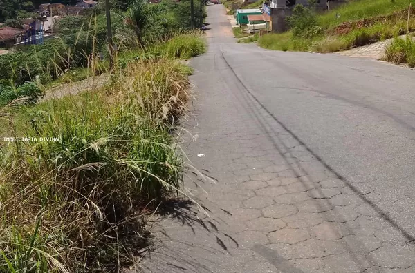 Terreno para Venda em Ouro Fino / MG no bairro SANTA RITA