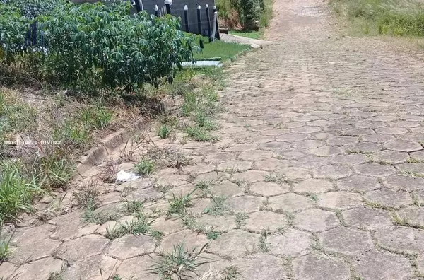 Terreno para Venda em Ouro Fino / MG no bairro SANTA RITA