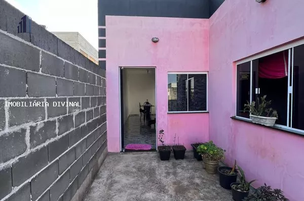 Casa para Venda em Ouro Fino / MG no bairro PALOMOS