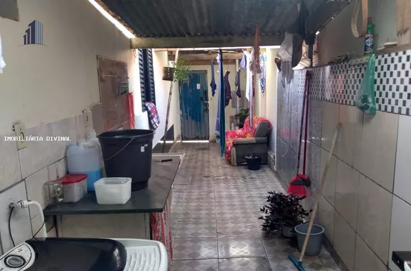 Casa para Venda em Ouro Fino / MG no bairro DISTRITO DE CRISÓLIA