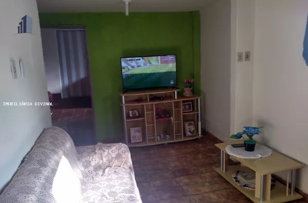 Casa para Venda em Ouro Fino / MG no bairro DISTRITO DE CRISÓLIA