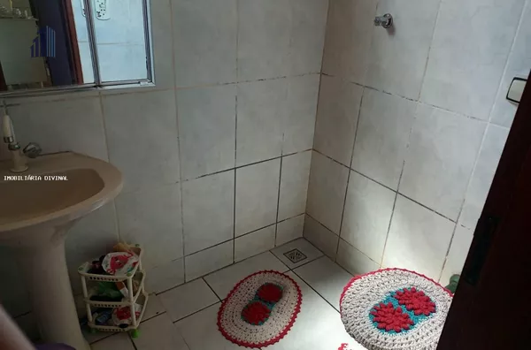 Casa para Venda em Ouro Fino / MG no bairro VILA RICA