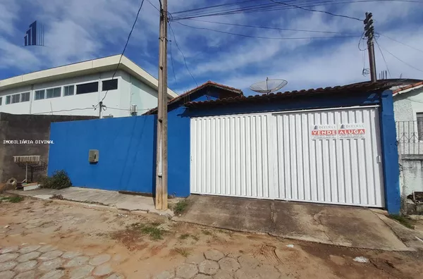 Casa para Venda em Ouro Fino / MG no bairro BELA VISTA