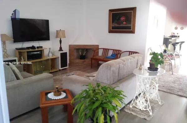 Casa para Venda em Ouro Fino / MG no bairro CENTRO