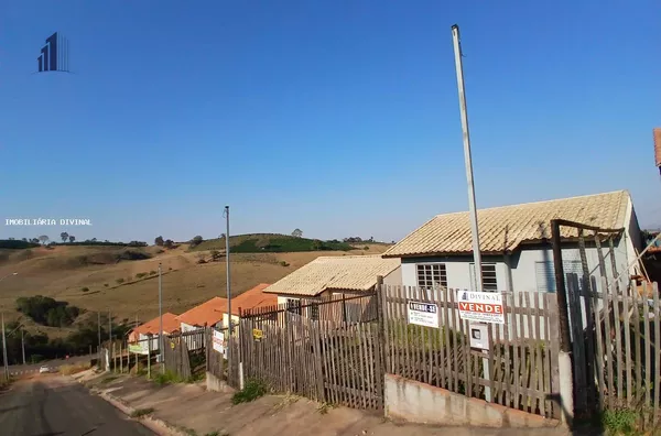 Casas Financiáveis para Venda em Ouro Fino / MG no bairro RESERVA DO VALE