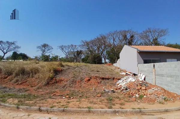 Terreno para Venda em Ouro Fino / MG no bairro PARQUE DOS SONHOS (SANTA RITA)