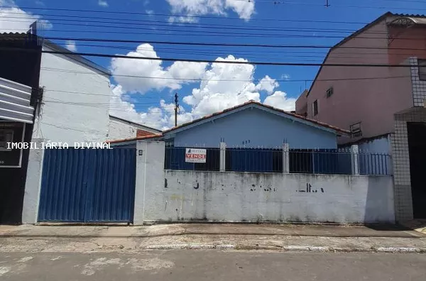 Casa para Venda em Ouro Fino / MG no bairro CENTRO