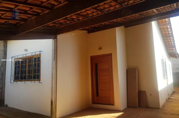 Casa para Venda em Ouro Fino / MG no bairro SANTA RITA