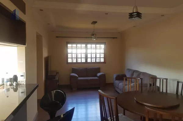 Casa para Venda em Ouro Fino / MG no bairro SANTA RITA