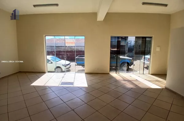 Ponto Comercial para Locação em Ouro Fino / MG no bairro CENTRO