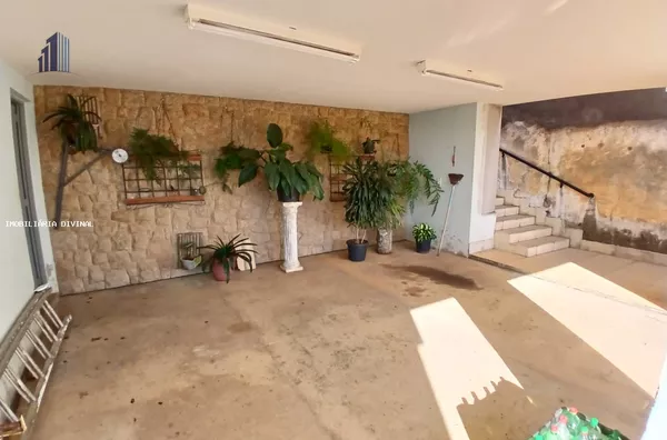 Casa para Venda em Ouro Fino / MG no bairro ALTO