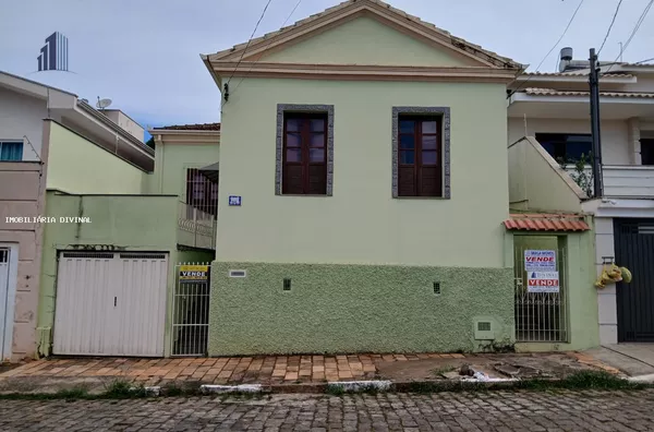 Casa para Venda em Ouro Fino / MG no bairro CENTRO