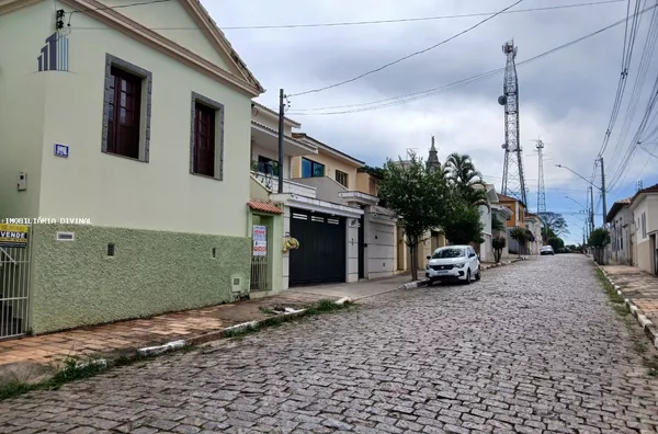 Casa para Venda em Ouro Fino / MG no bairro CENTRO