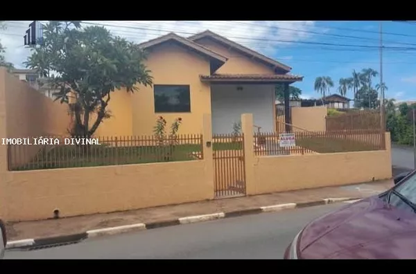 Casa para Venda em Ouro Fino / MG no bairro PALOMOS