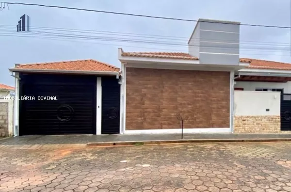 Casa para Venda em Ouro Fino / MG no bairro PALOMOS