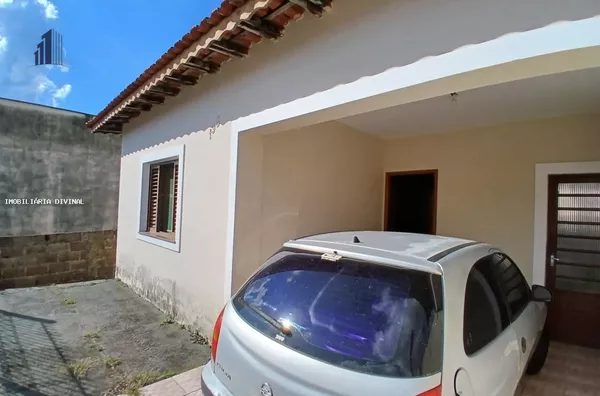 Casa para Venda em Ouro Fino / MG no bairro PALOMOS