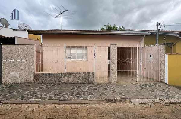 Casa para Venda em Ouro Fino / MG no bairro PALOMOS