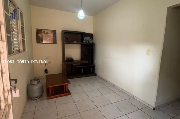 Casa para Venda em Ouro Fino / MG no bairro PALOMOS