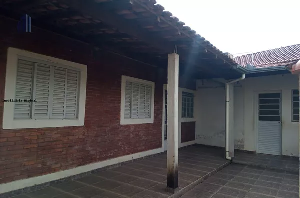 Casa para Venda em Ouro Fino / MG no bairro CATA