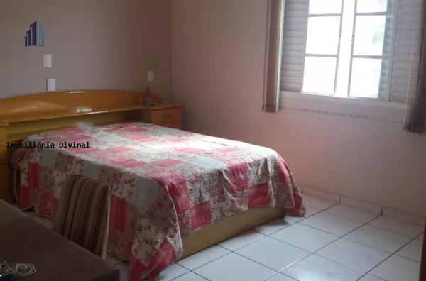 Casa para Venda em Jaguariúna / SP no bairro URBANO