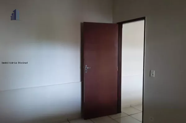 Casa para Venda em Araras / SP no bairro URBANO