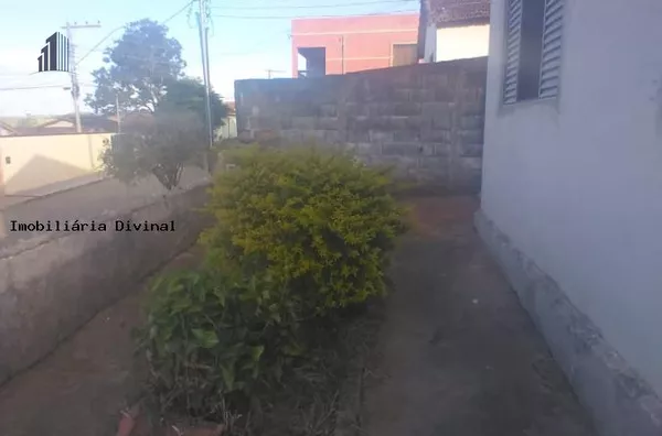 Casa para Venda em Ouro Fino / MG no bairro ALTO