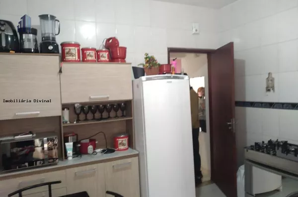 Casa para Venda em Ouro Fino / MG no bairro VARZEA
