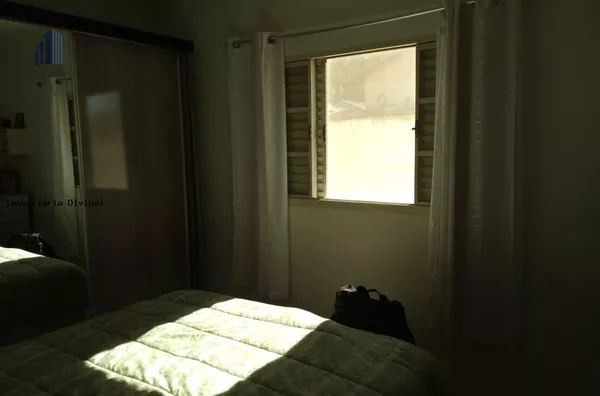 Casa para Venda em Ouro Fino / MG no bairro VARZEA