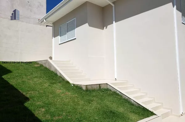 Casa para Venda em Ouro Fino / MG no bairro PALOMOS