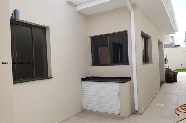 Casa para Venda em Ouro Fino / MG no bairro PALOMOS