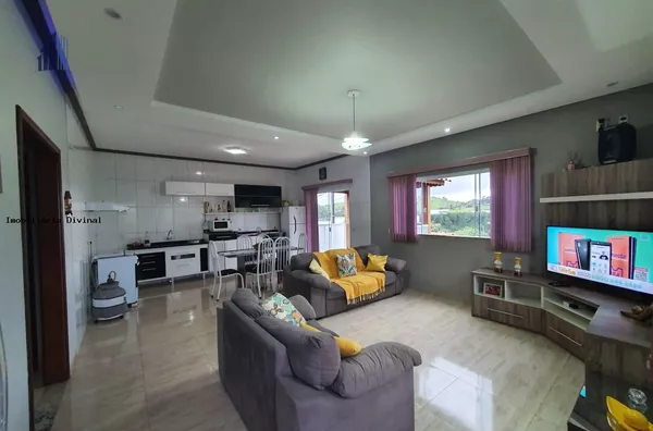 Casa para Venda em Ouro Fino / MG no bairro JARDIM ESPERANÇA