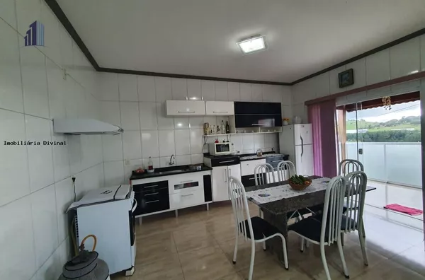 Casa para Venda em Ouro Fino / MG no bairro JARDIM ESPERANÇA