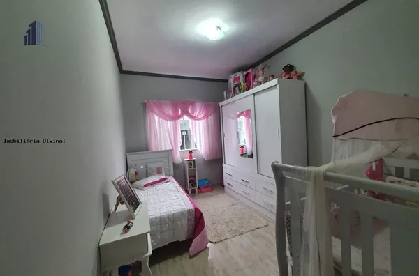 Casa para Venda em Ouro Fino / MG no bairro JARDIM ESPERANÇA