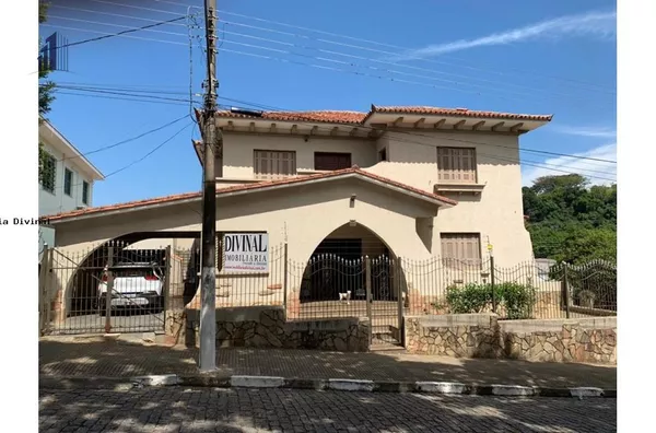 Casa para Venda em Ouro Fino / MG no bairro CENTRO