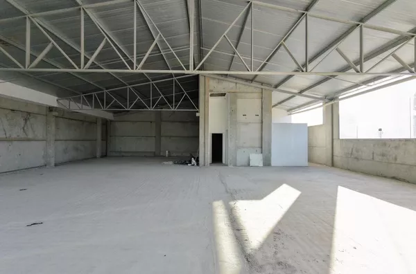 Sala Comercial para Locação na Av. Cristiano Fischer | 350m² em Porto Alegre