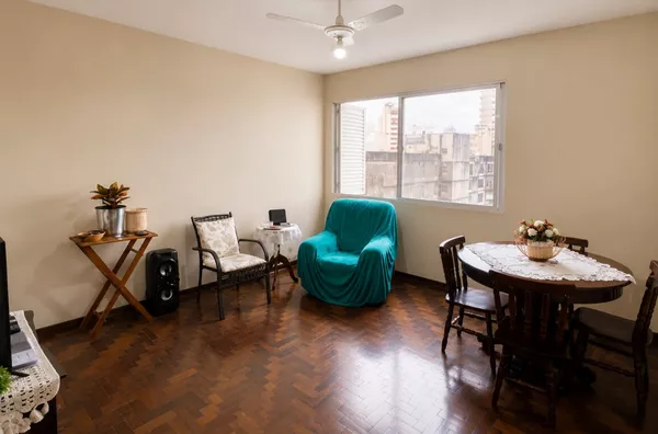 Apartamento 2 Dormitórios à Venda no Centro Histórico de Porto Alegre | Em Frente ao Zaffari