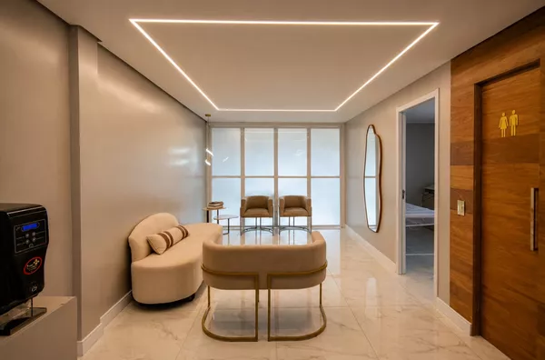 Sala comercial Mobiliada à venda na Av. Carlos Gomes | Porto Alegre