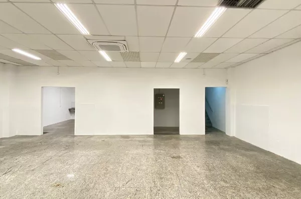 Sala Comercial para Locação na Av. Borges de Medeiros | 350m² | Centro Histórico