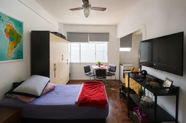 Apartamento JK mobiliado à venda no Centro Histórico | Porto Alegre