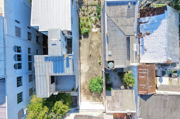 Terreno à Venda ou Locação no bairro Santana em Porto Alegre | 191m²
