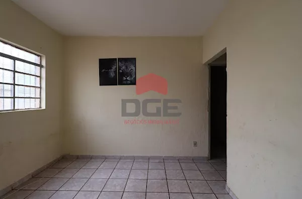 Casa 2 dormitórios Vila Albertina