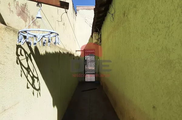 Casa de rua em Adelino Simioni  -  Ribeirão Preto - Foto 4